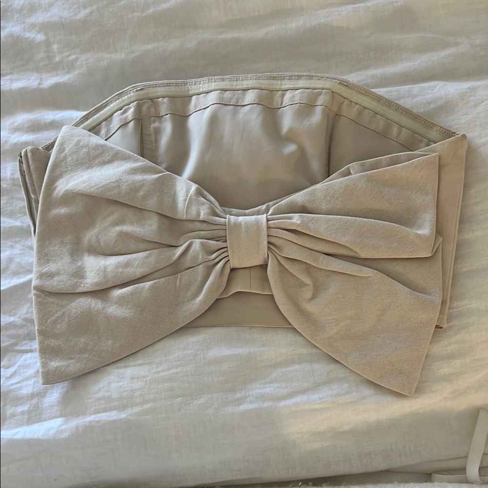 Elegant Cream Bow top